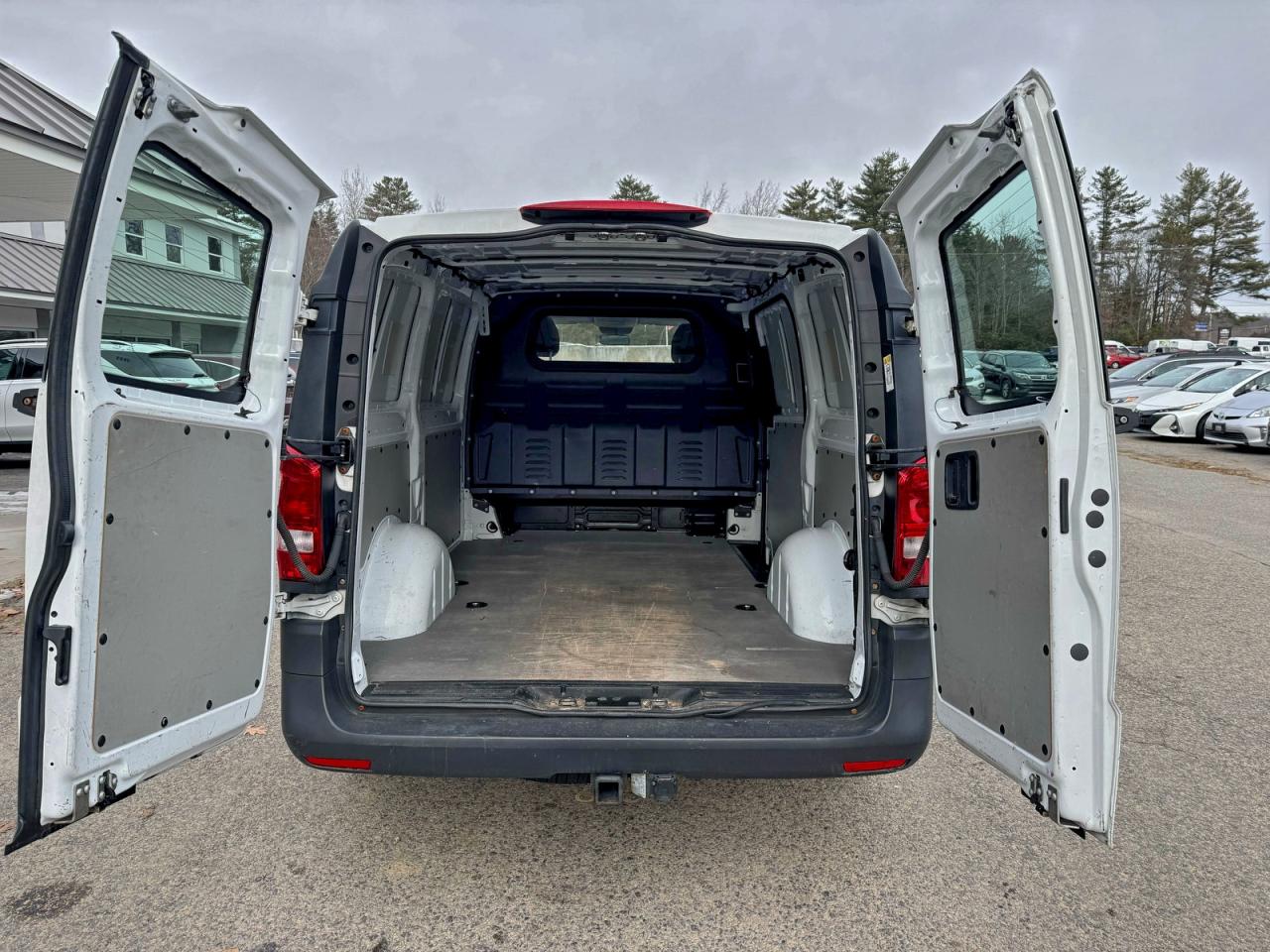 MERCEDES-BENZ METRIS