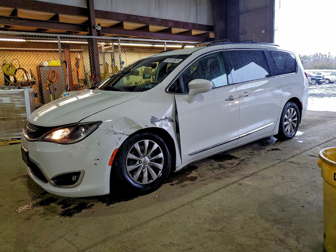 Lot #3302868974 2018 CHRYSLER PACIFICA T