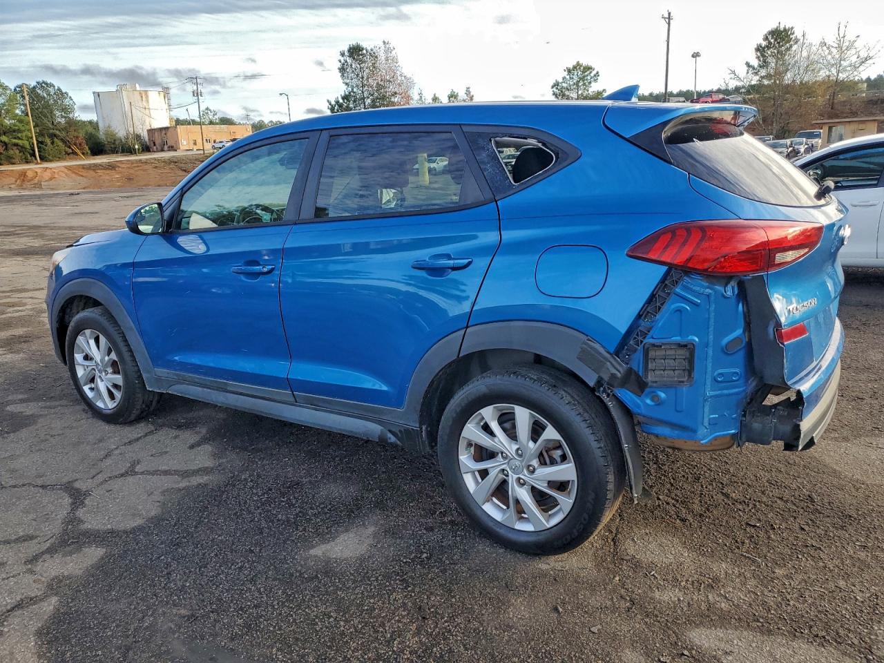 HYUNDAI TUCSON SE