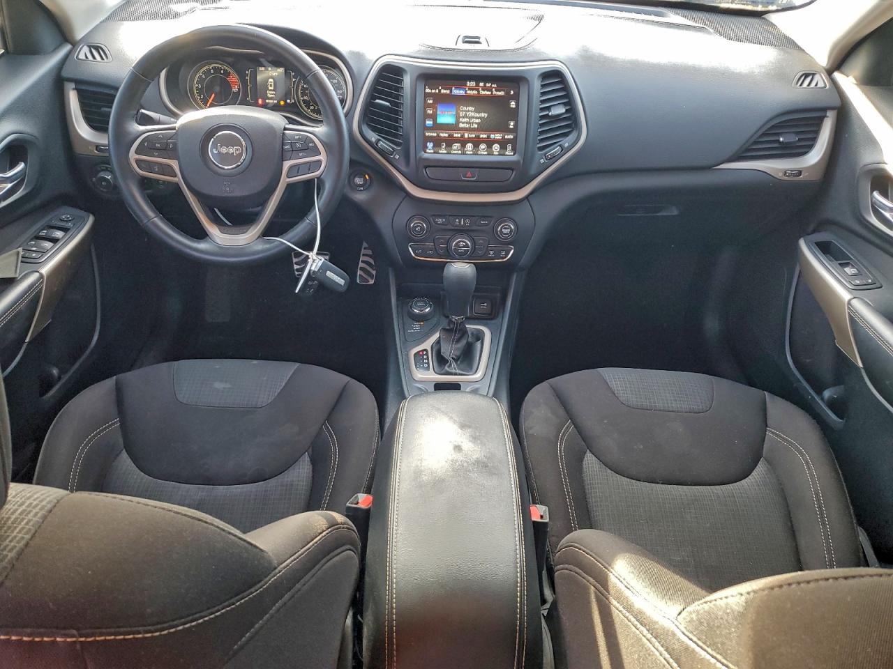 JEEP GRAND CHEROKEE LATITUDE