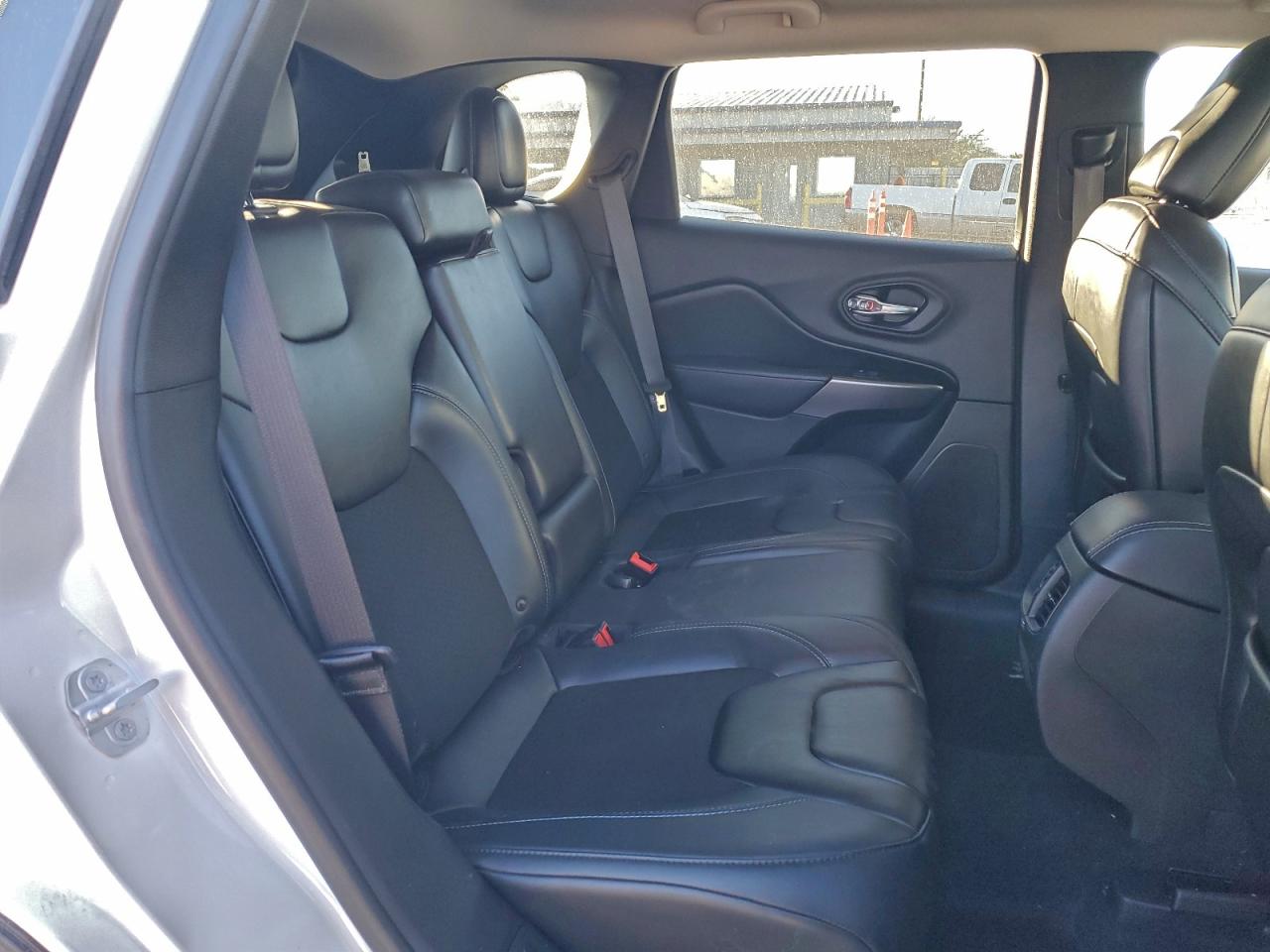 JEEP GRAND CHEROKEE LATITUDE PLUS