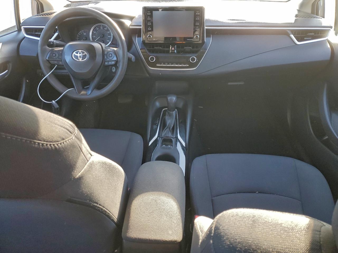 Lot #3316716453 2021 TOYOTA COROLLA LE