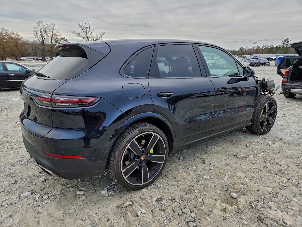PORSCHE CAYENNE E-HYBRID