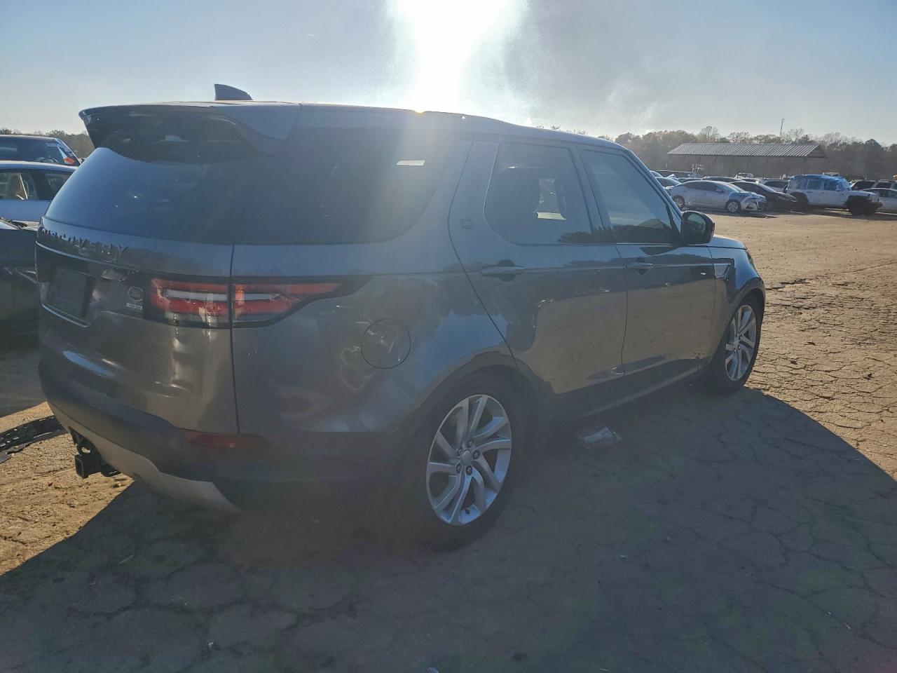 Lot #3317696098 2017 LAND ROVER DISCOVERY