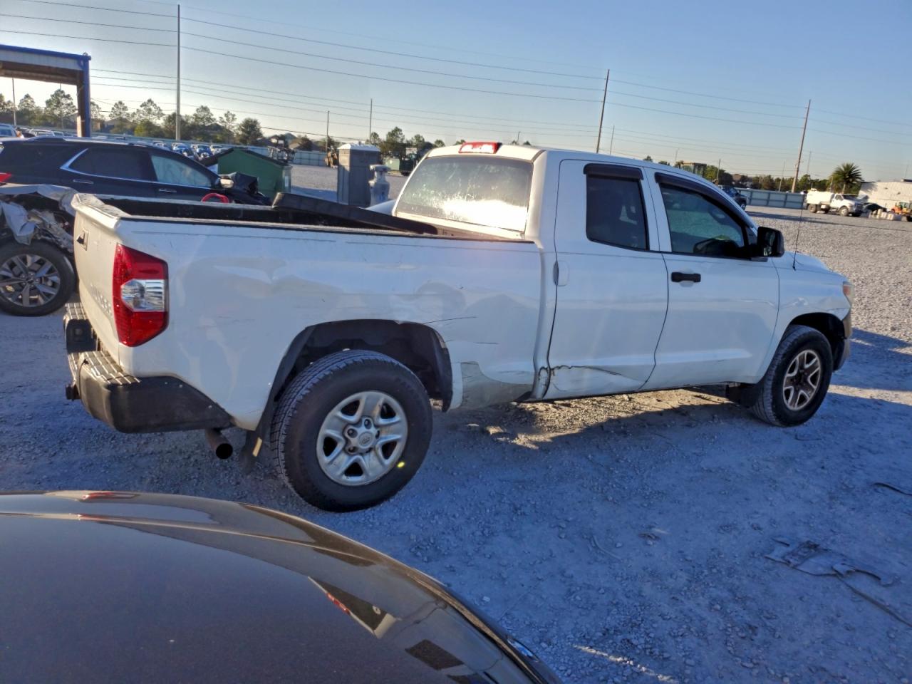 TOYOTA TUNDRA DOUBLE CAB SR