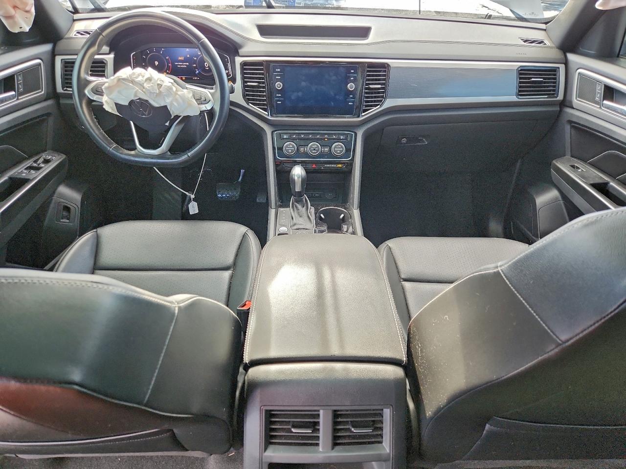 VOLKSWAGEN ATLAS CROSS SPORT SEL