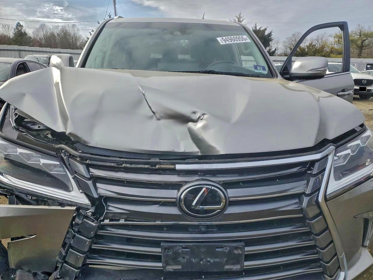 LEXUS LX 570