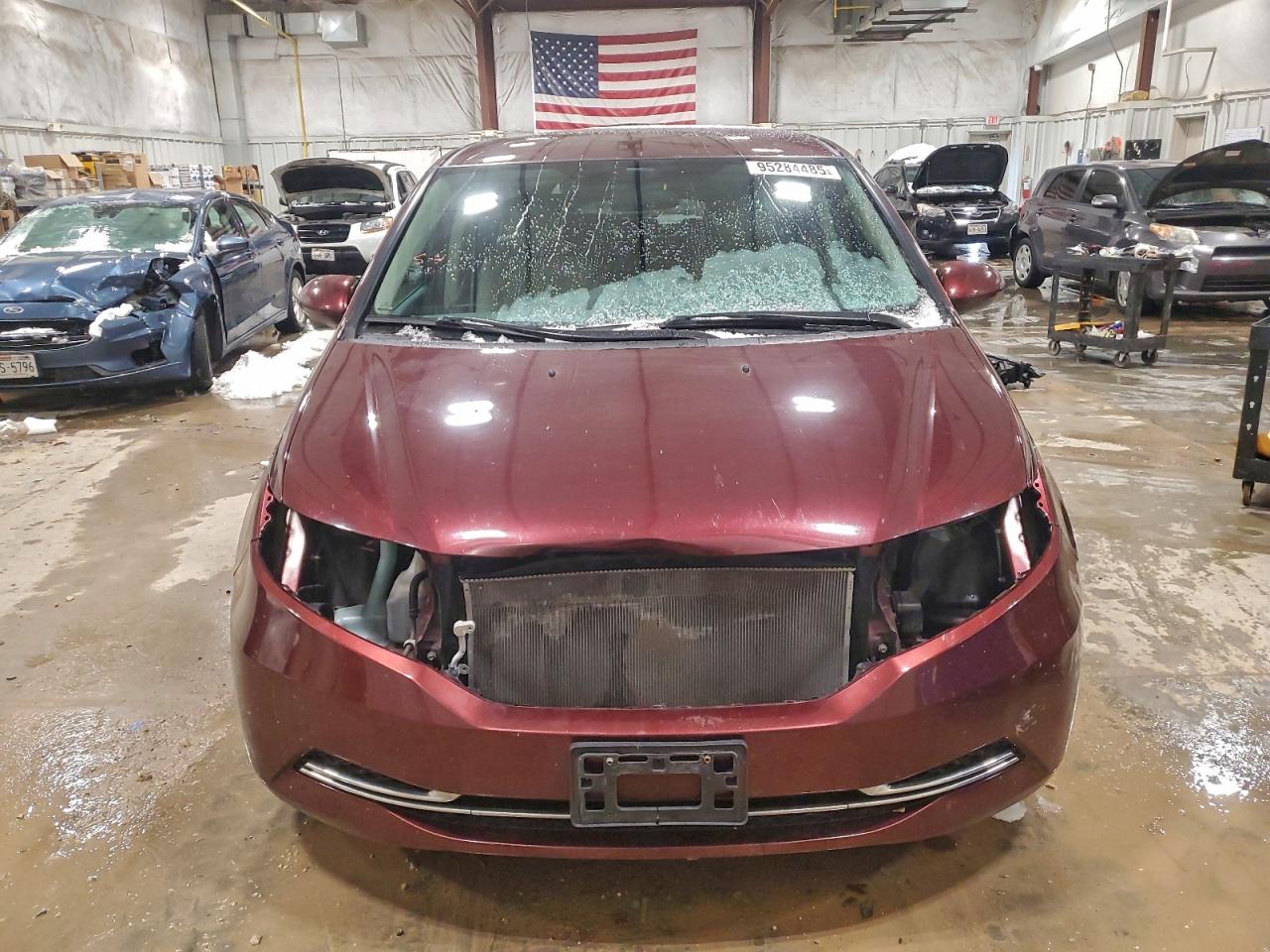 Lot #3309625053 2016 HONDA ODYSSEY SE