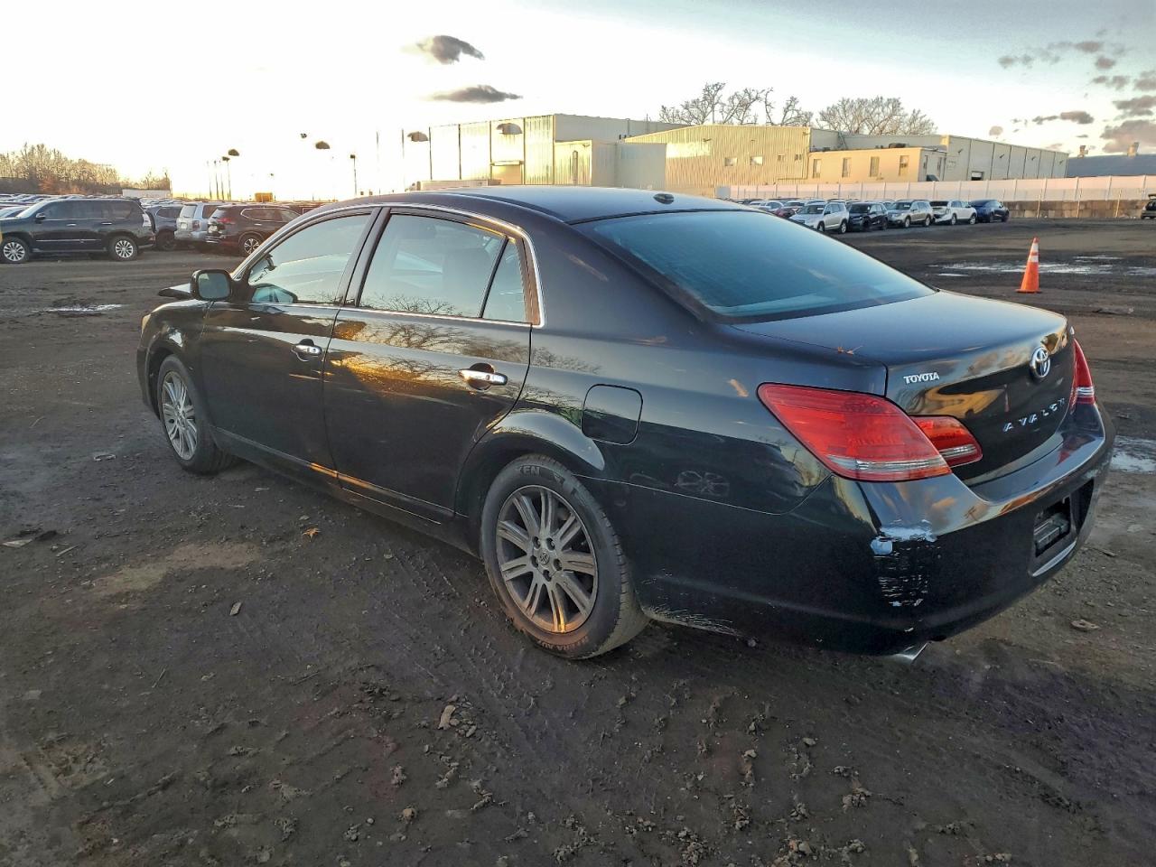 Lot #3316715460 2009 TOYOTA AVALON XL