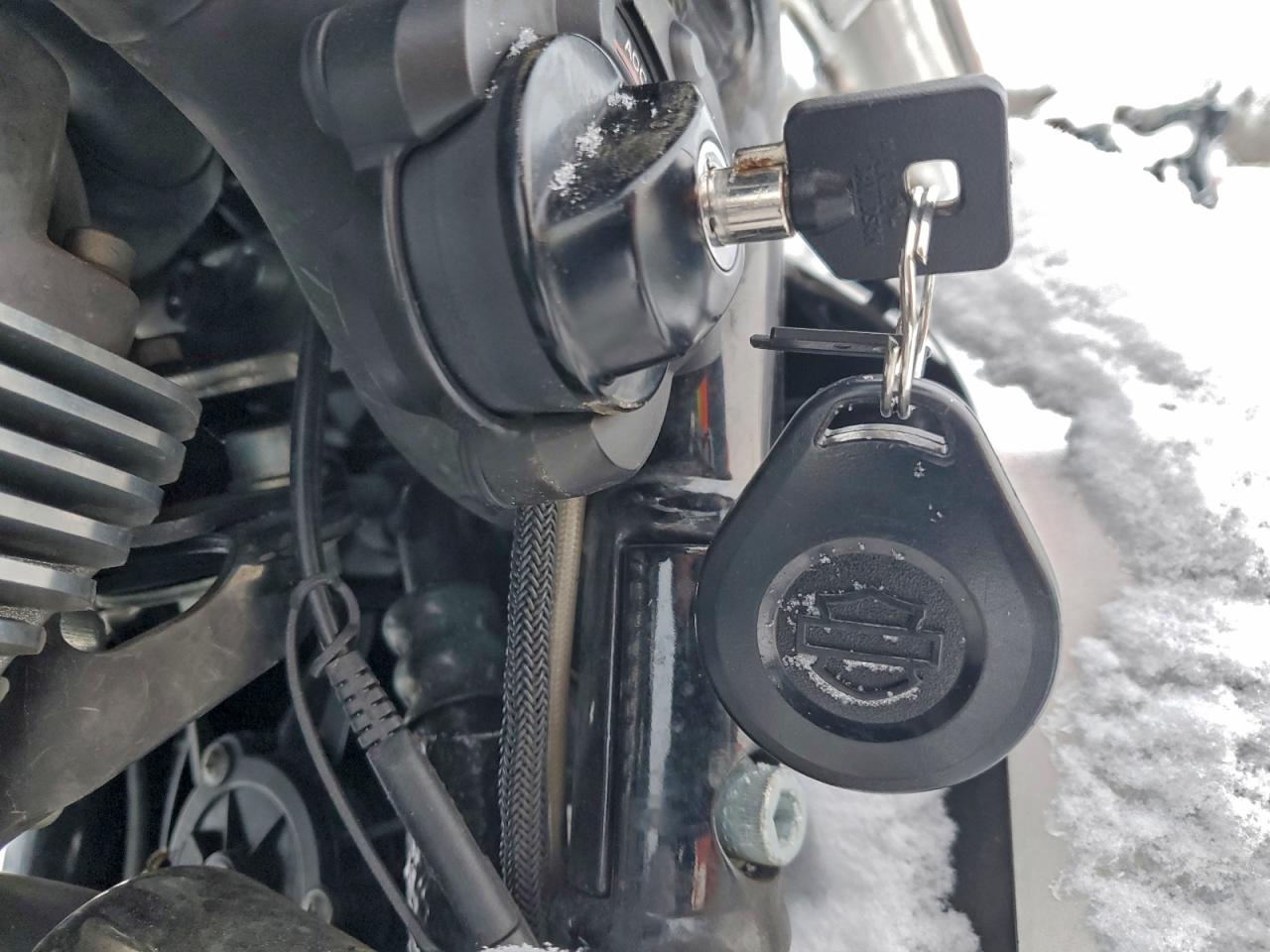 Lot #3309625050 2009 HARLEY-DAVIDSON VRSCF