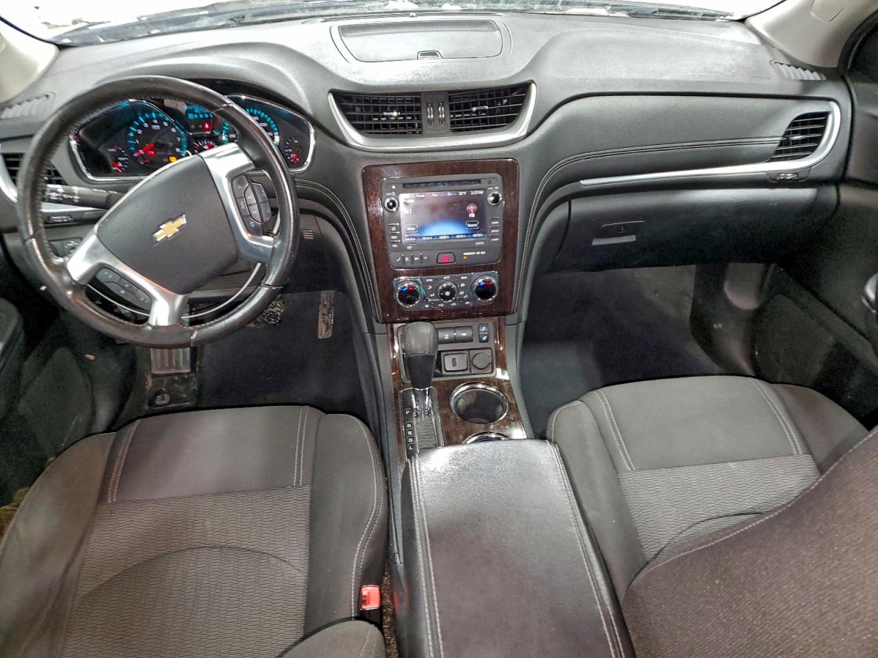 CHEVROLET TRAVERSE LT