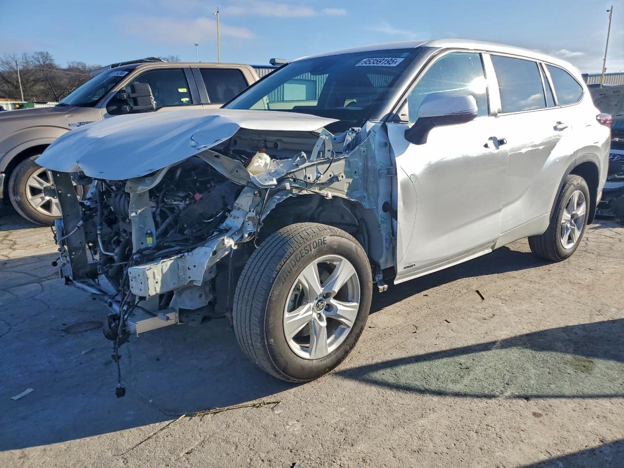 TOYOTA HIGHLANDER HYBRID LE