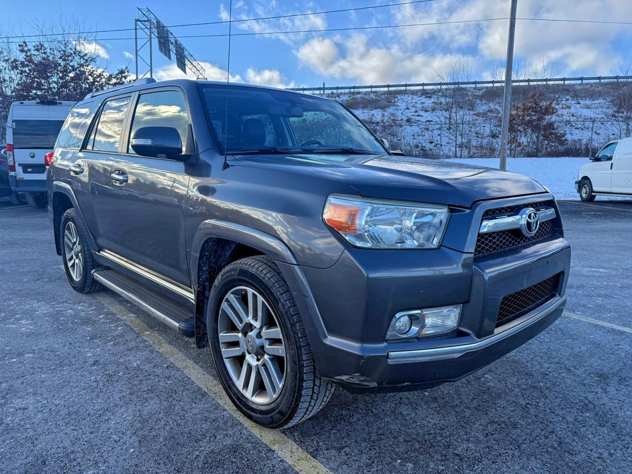 TOYOTA 4RUNNER SR5