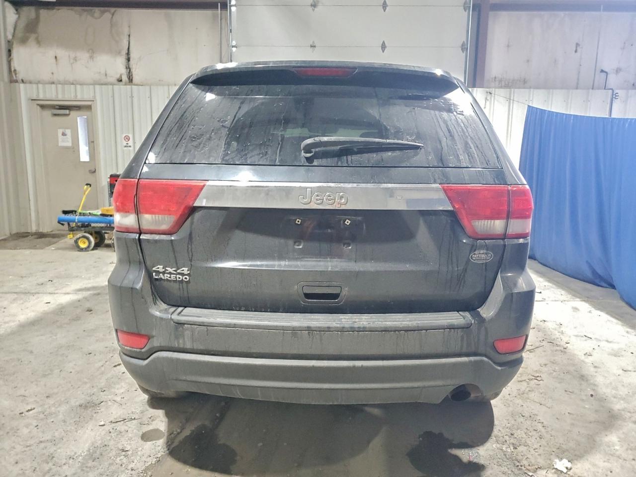 JEEP GRAND CHEROKEE LAREDO