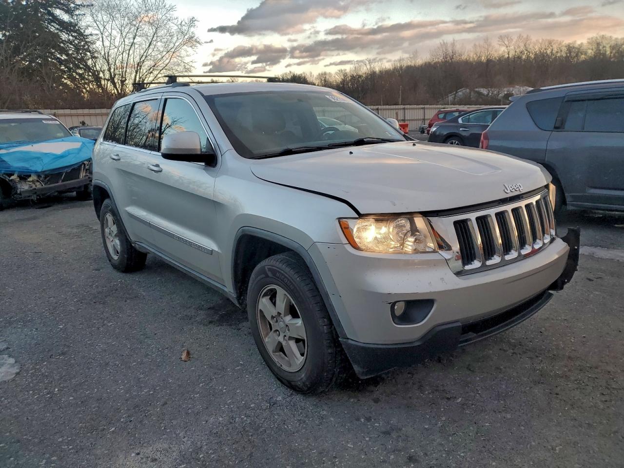 JEEP GRAND CHEROKEE LAREDO