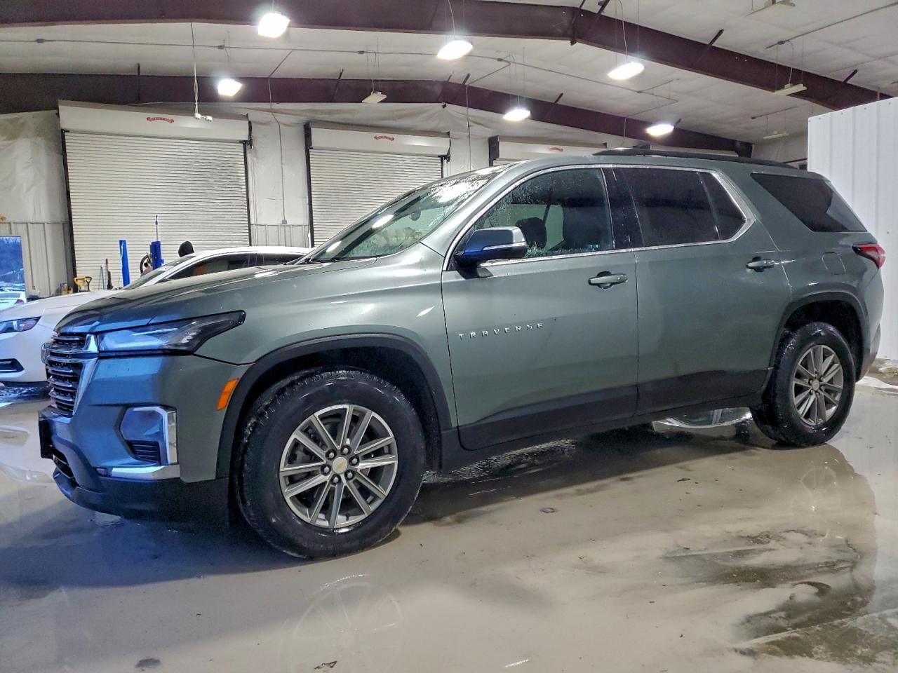 Lot #3316821401 2023 CHEVROLET TRAVERSE L