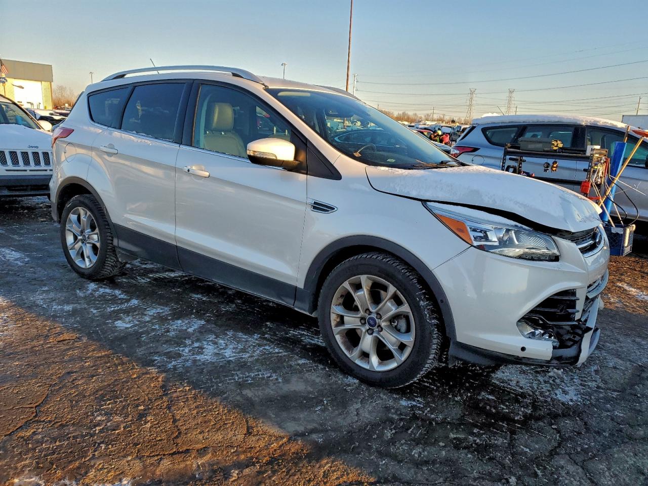 Lot #3305331368 2016 FORD ESCAPE TIT