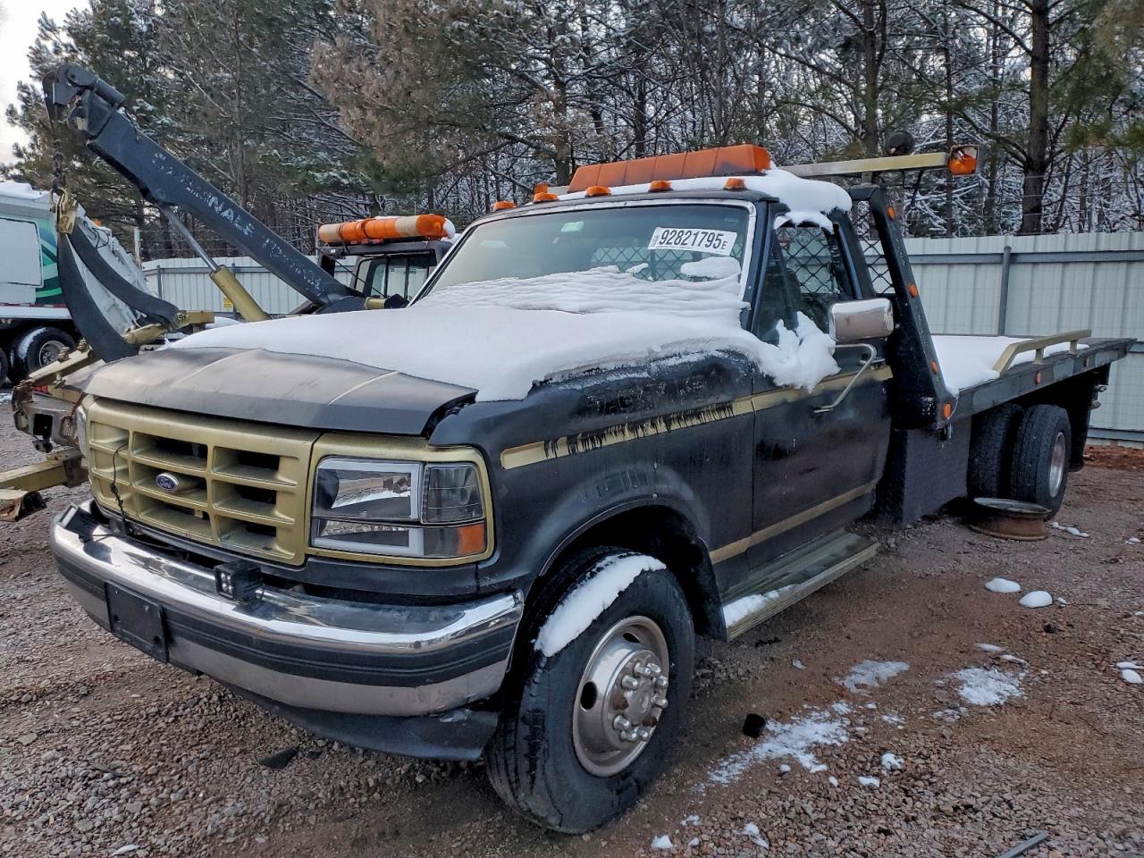 Lot #3310378968 1988 FORD F SUPER DU