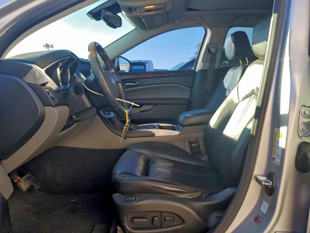 Lot #3316302310 2011 CADILLAC SRX PERFOR