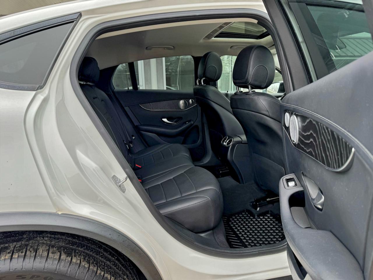 MERCEDES-BENZ GLC-CLASS 300 4MATIC