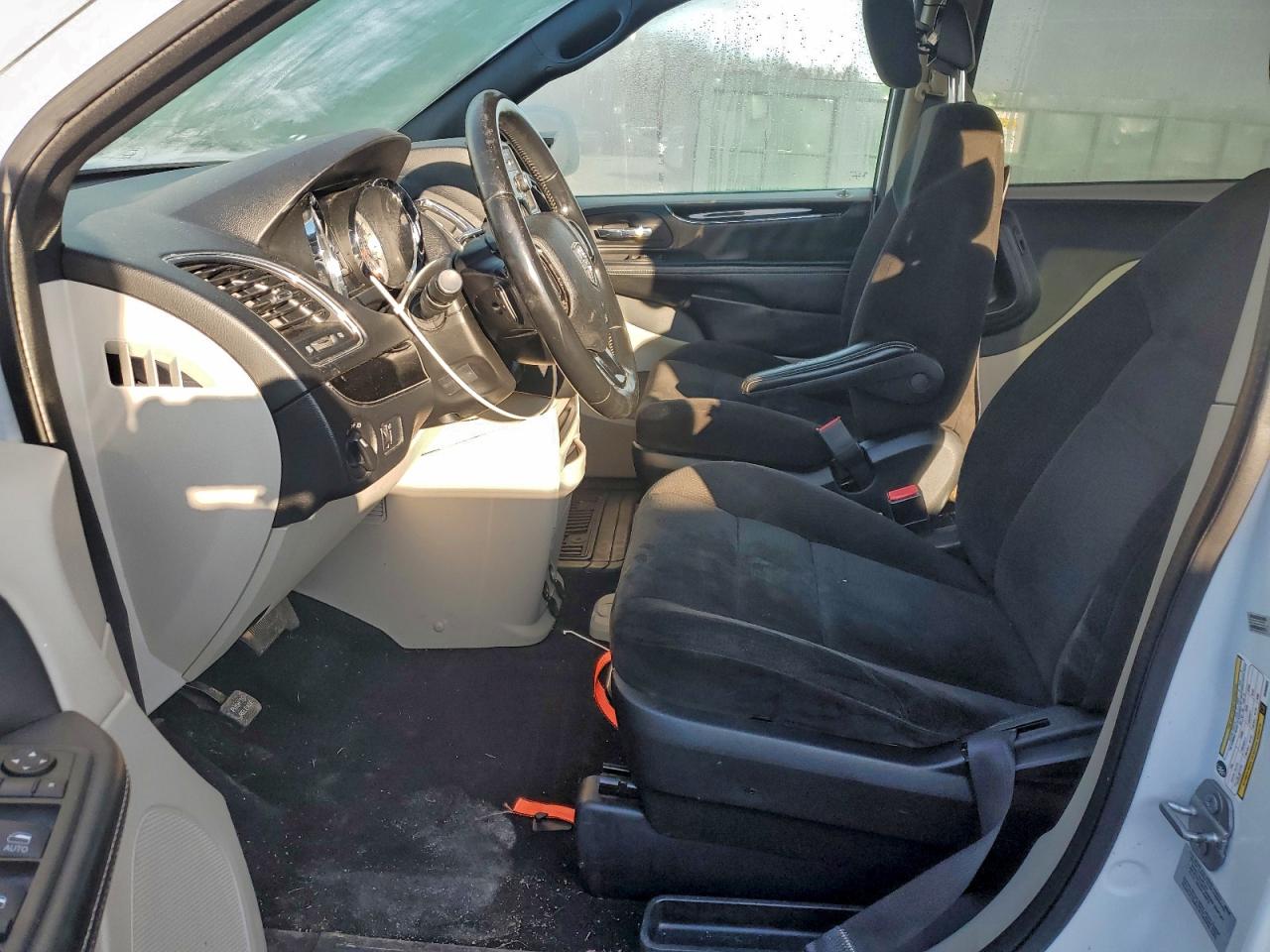 DODGE GRAND CARAVAN SE