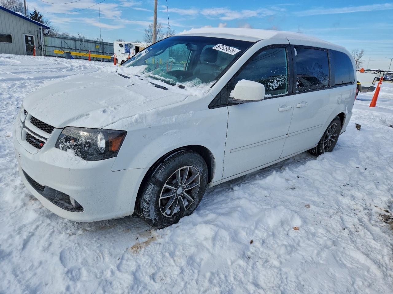 Lot #3316734416 2017 DODGE GRAND CARA