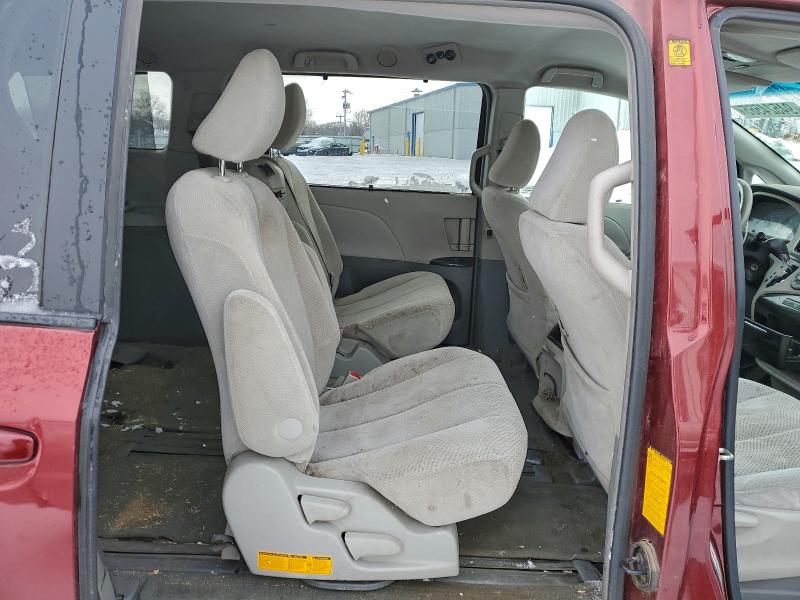 2011 TOYOTA SIENNA LE #3302653087