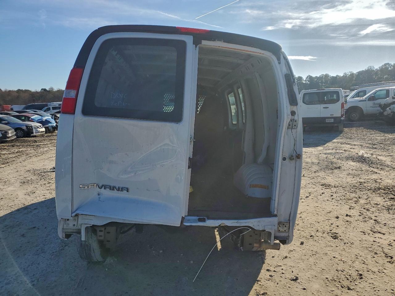 Lot #3312843088 2024 CHEVROLET EXPRESS G2