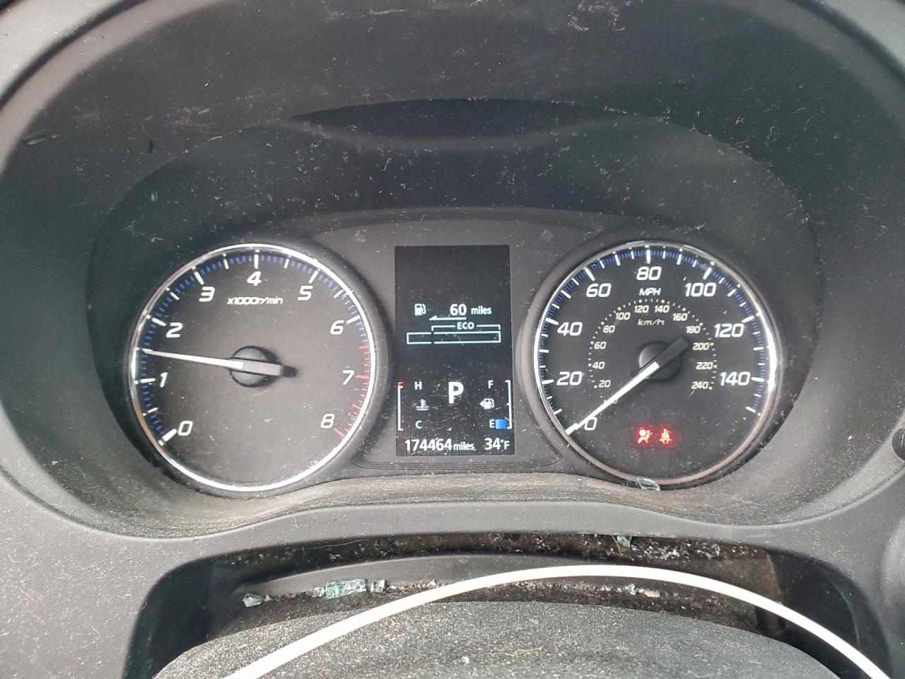 MITSUBISHI OUTLANDER SE