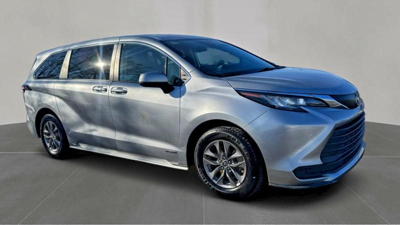 2021 TOYOTA SIENNA LE #3310504045