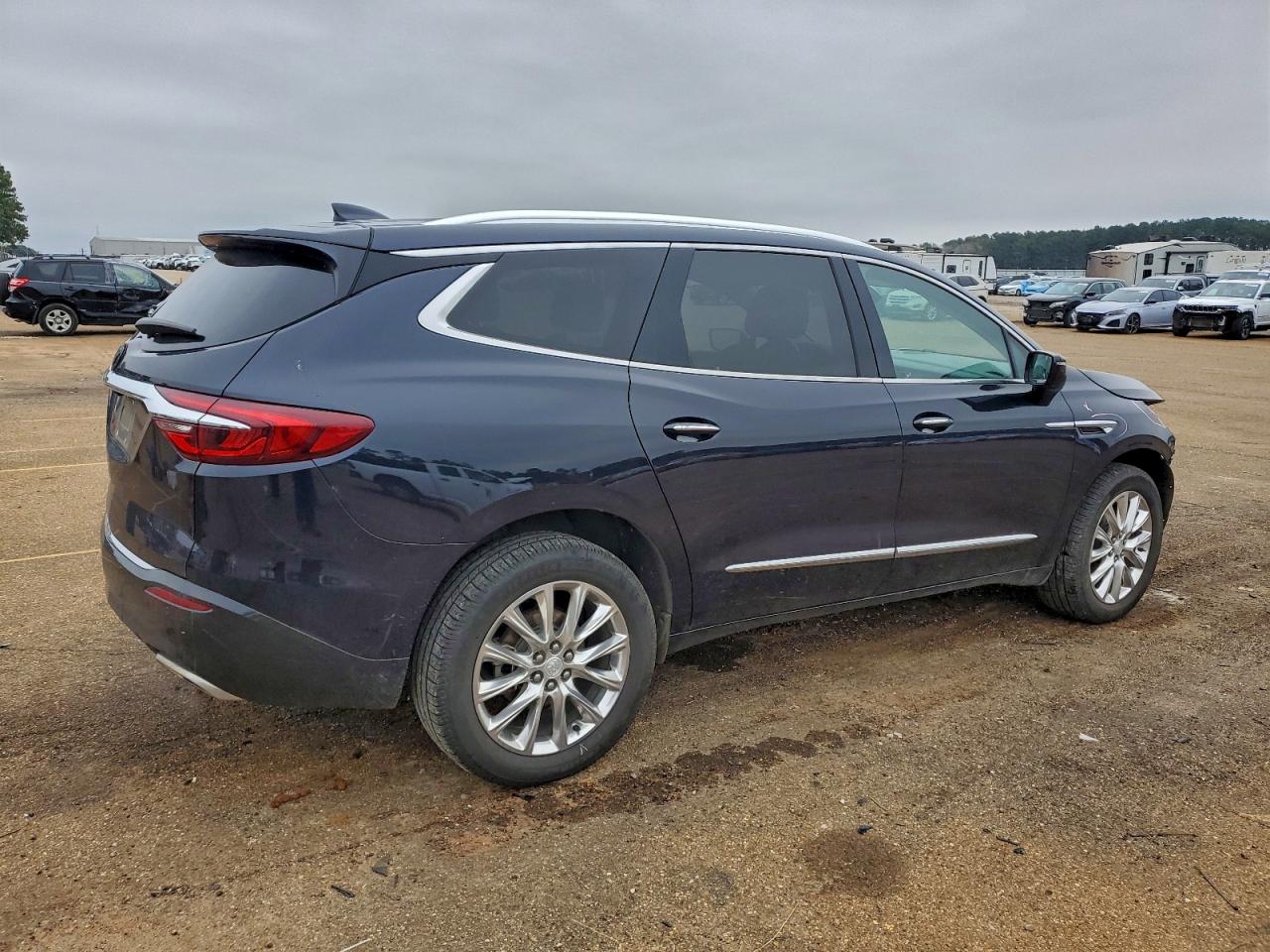 BUICK ENCLAVE ESSENCE
