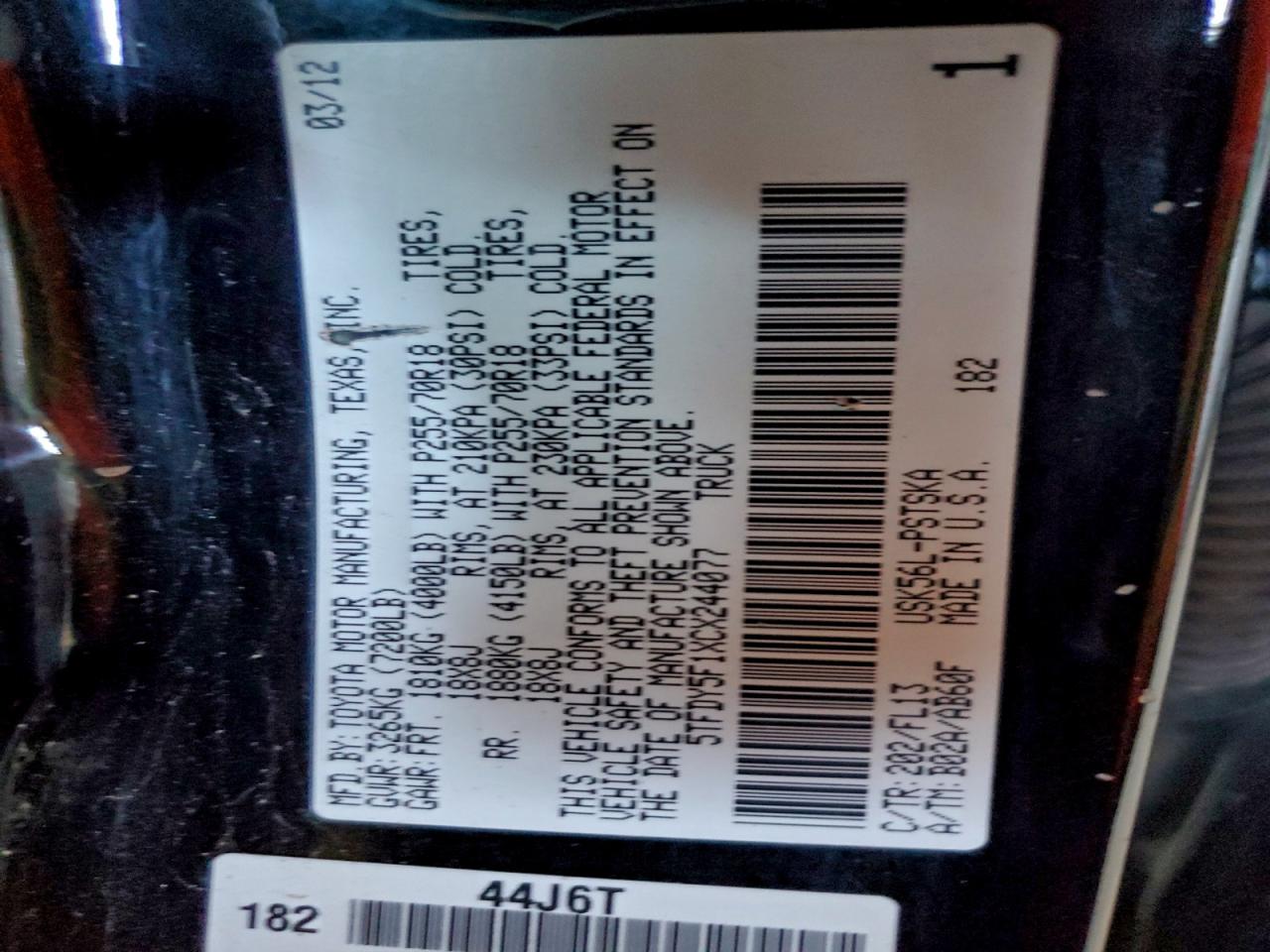 TOYOTA TUNDRA CREWMAX SR5