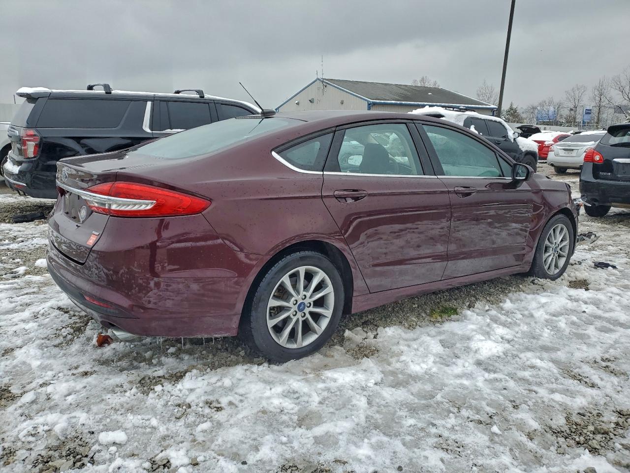 FORD FUSION SE
