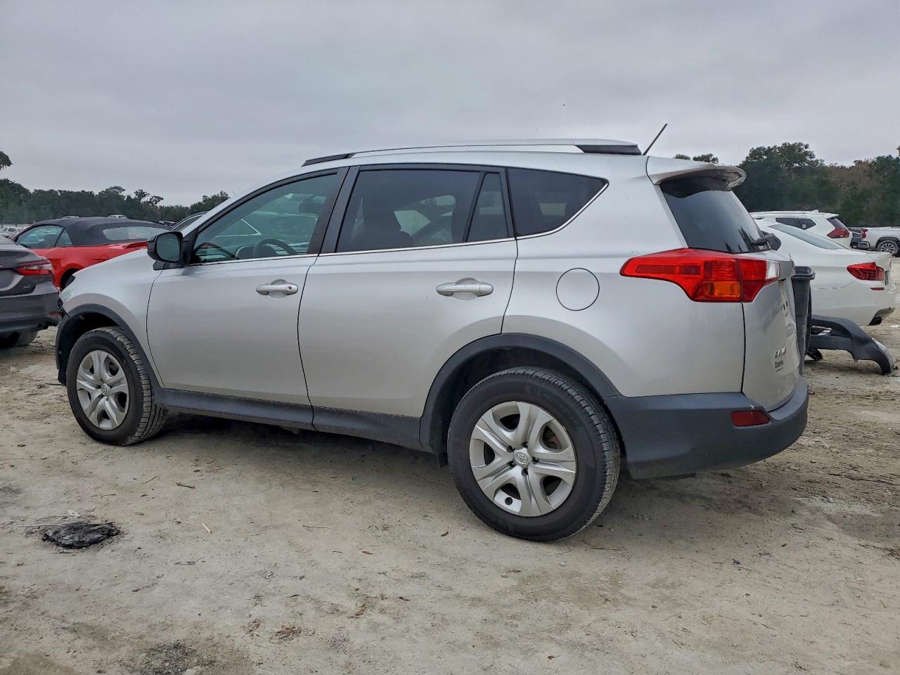 TOYOTA RAV4 LE