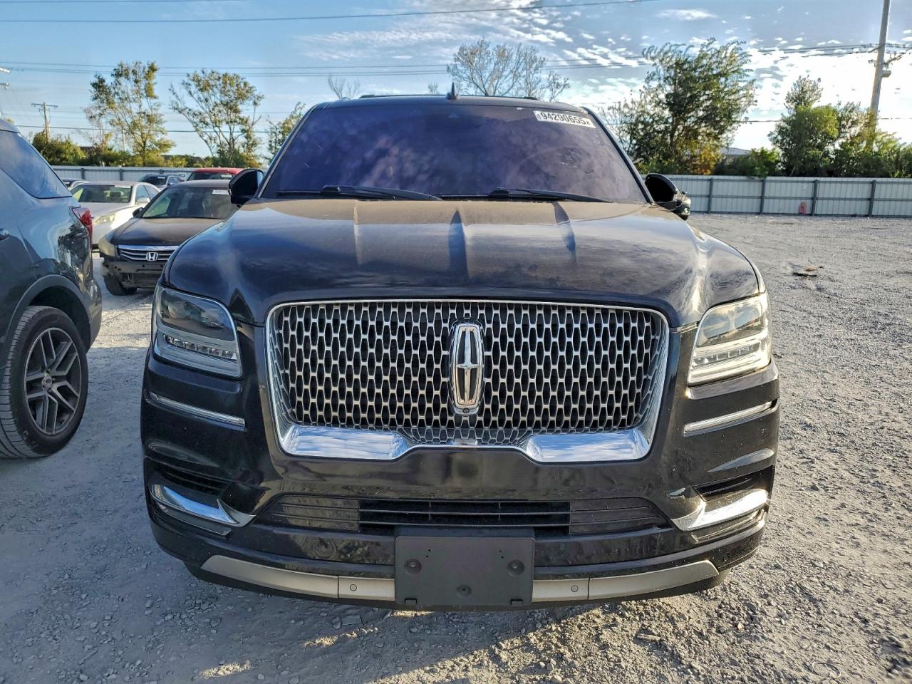 LINCOLN NAVIGATOR RESERVE