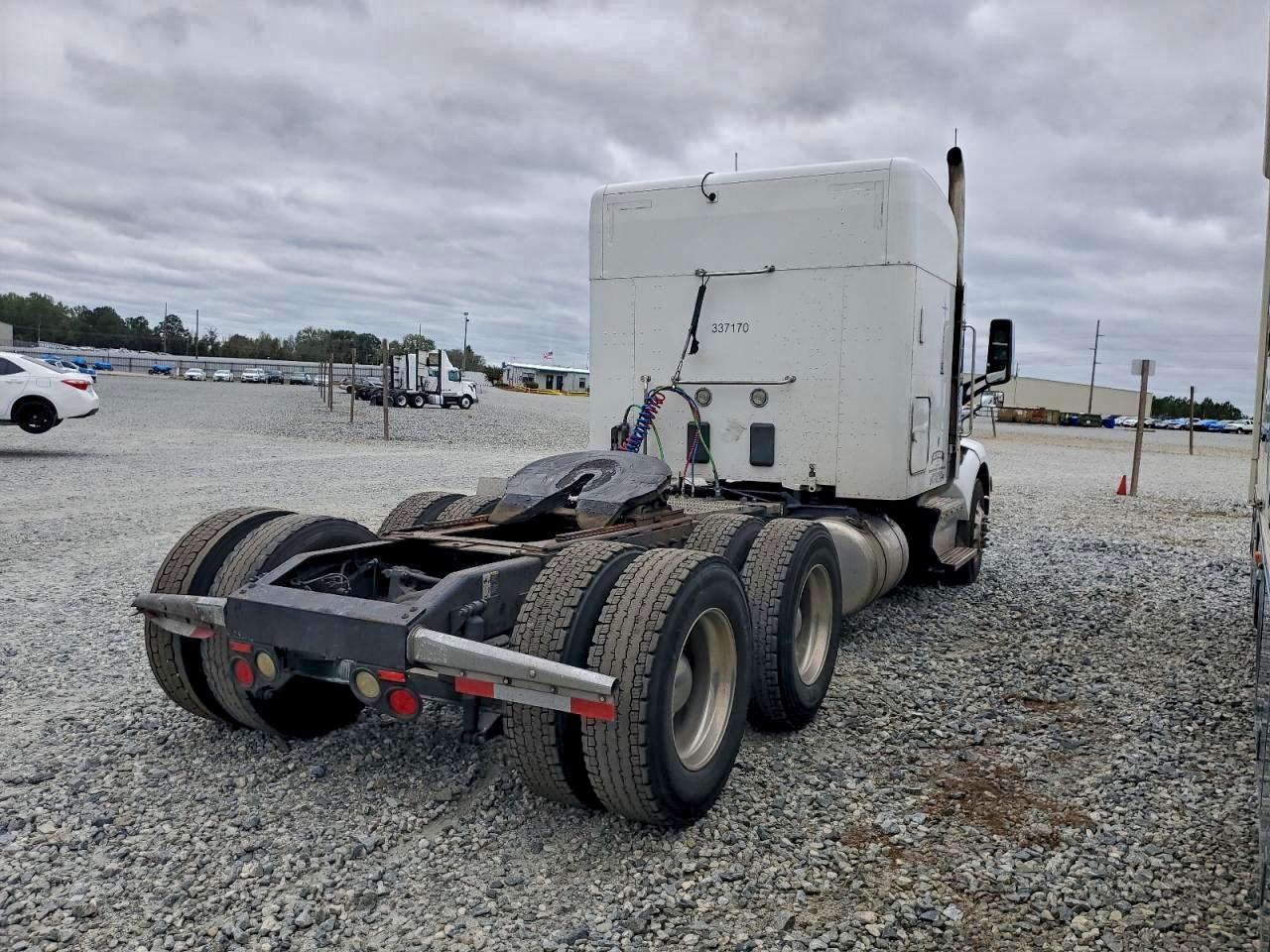 Lot #3316767431 2017 PETERBILT 579