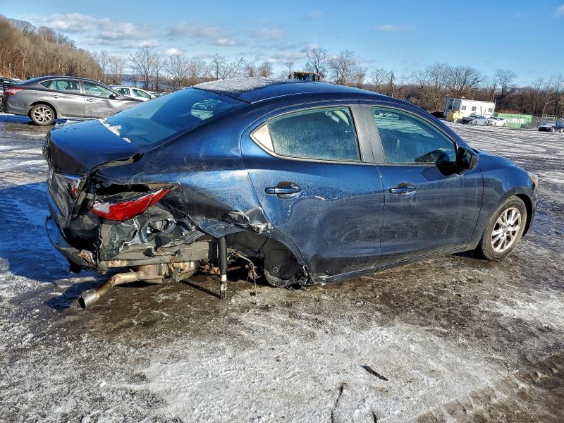 2016 TOYOTA YARIS #3312425617