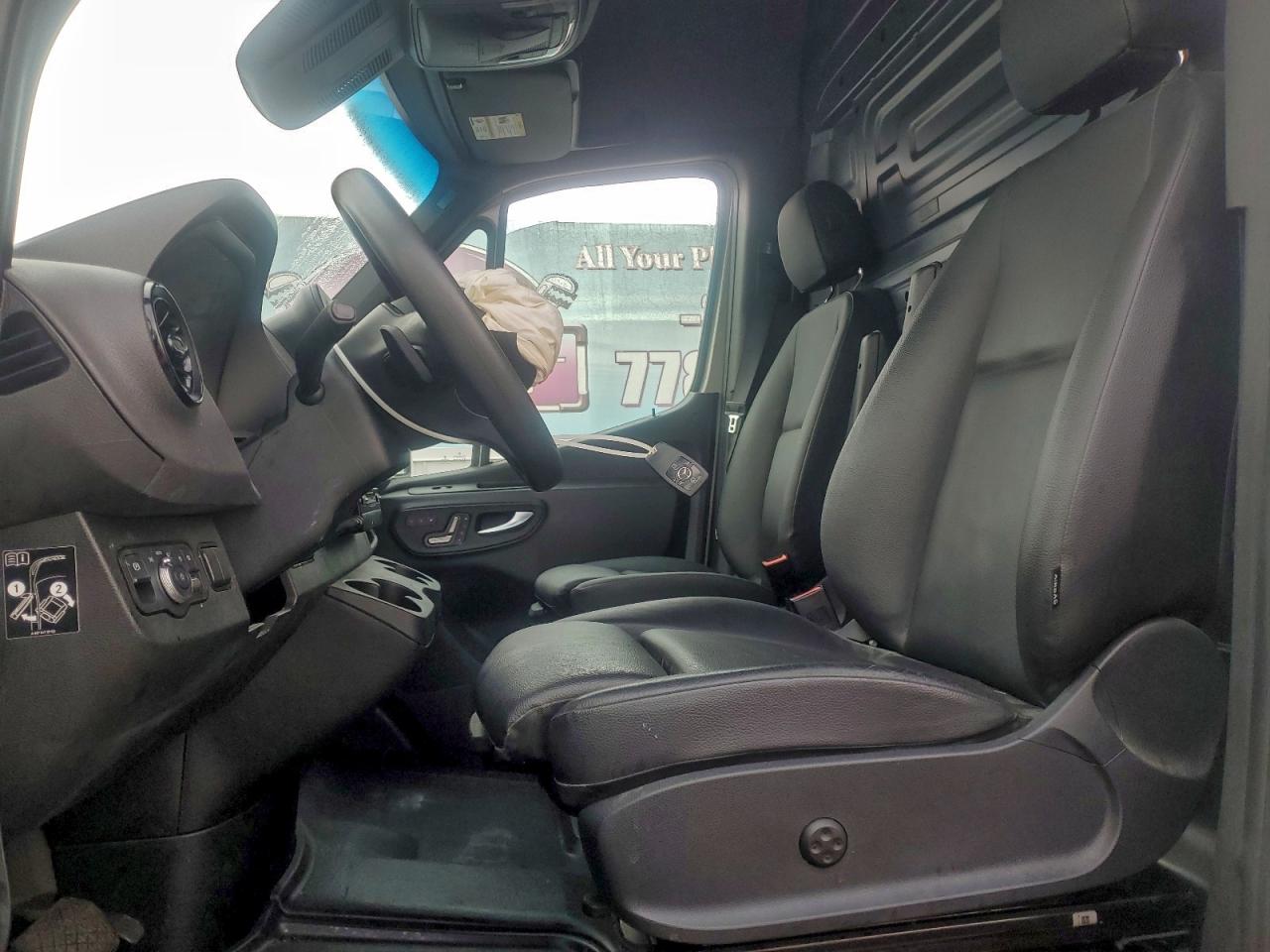 MERCEDES-BENZ SPRINTER 2500