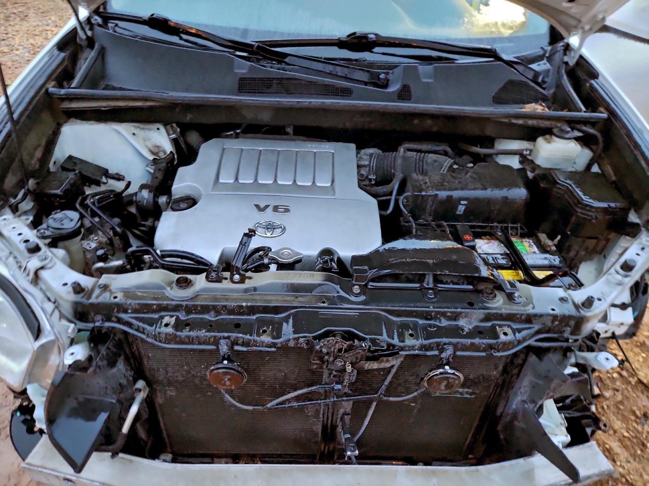 TOYOTA HIGHLANDER SE