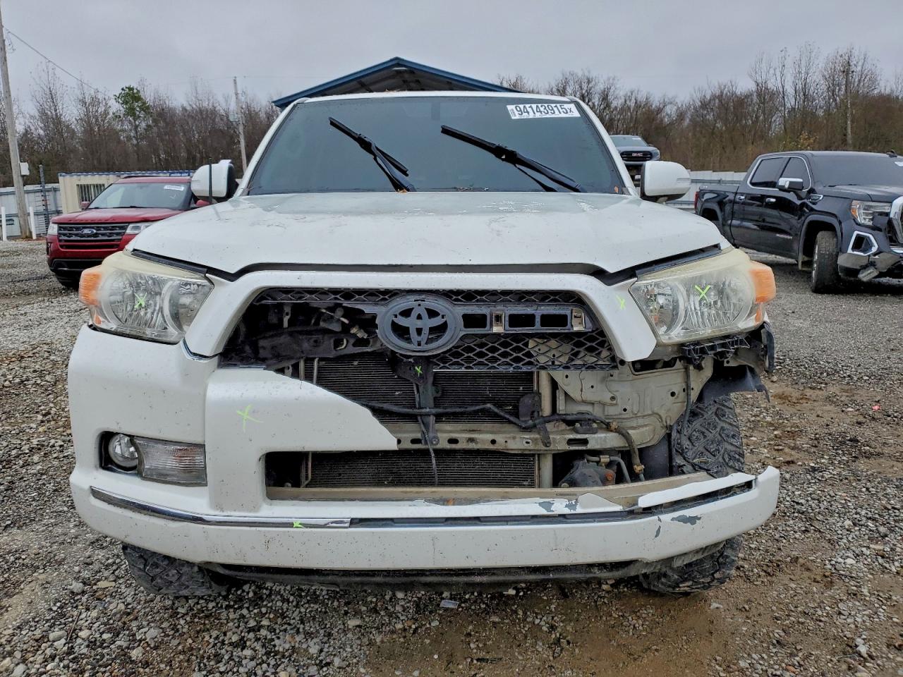 TOYOTA 4RUNNER SR5
