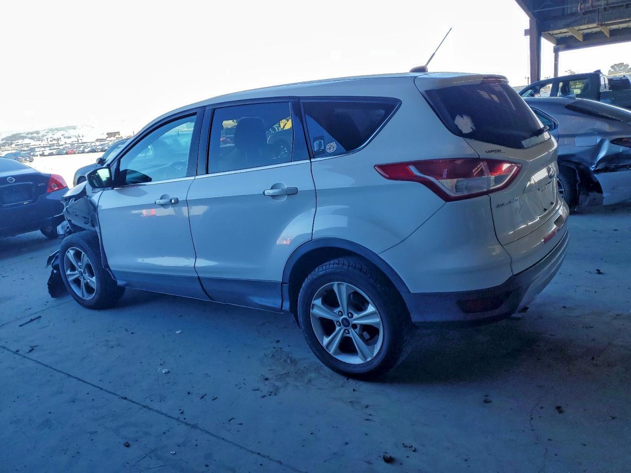 Lot #3318147434 2015 FORD ESCAPE SE