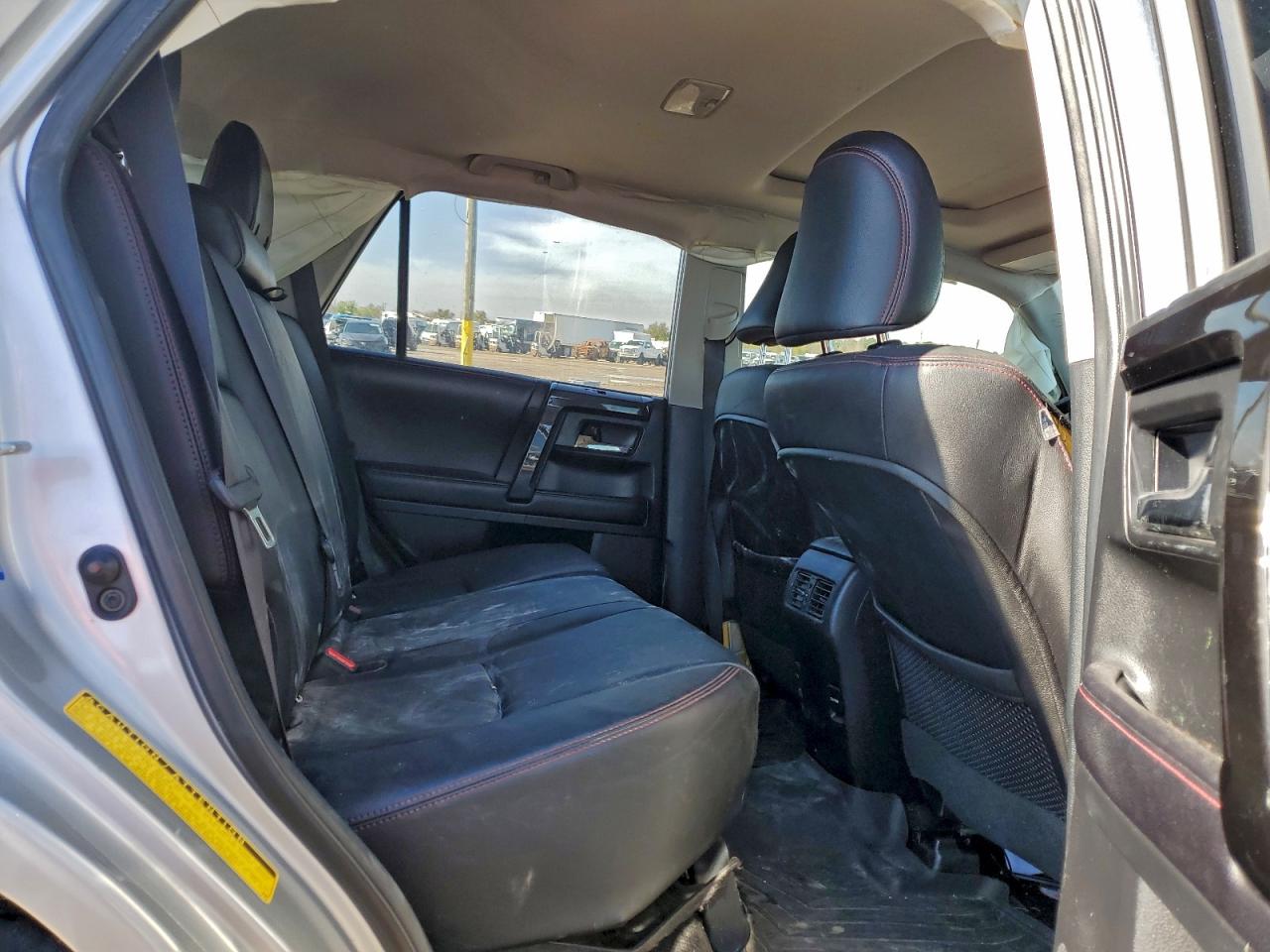 TOYOTA 4RUNNER SR5/SR5 PREMIUM