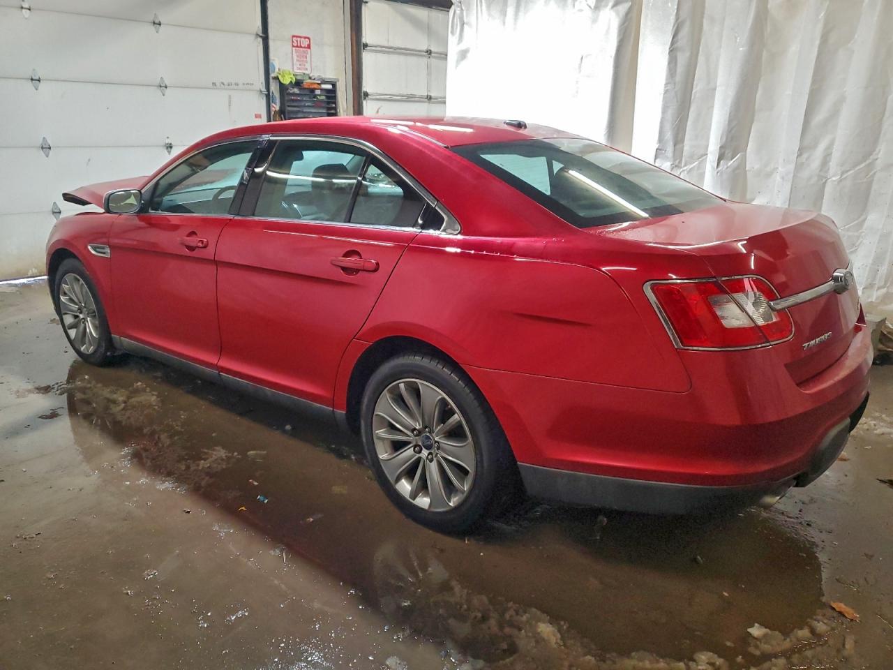 Lot #3315962134 2011 FORD TAURUS LIM