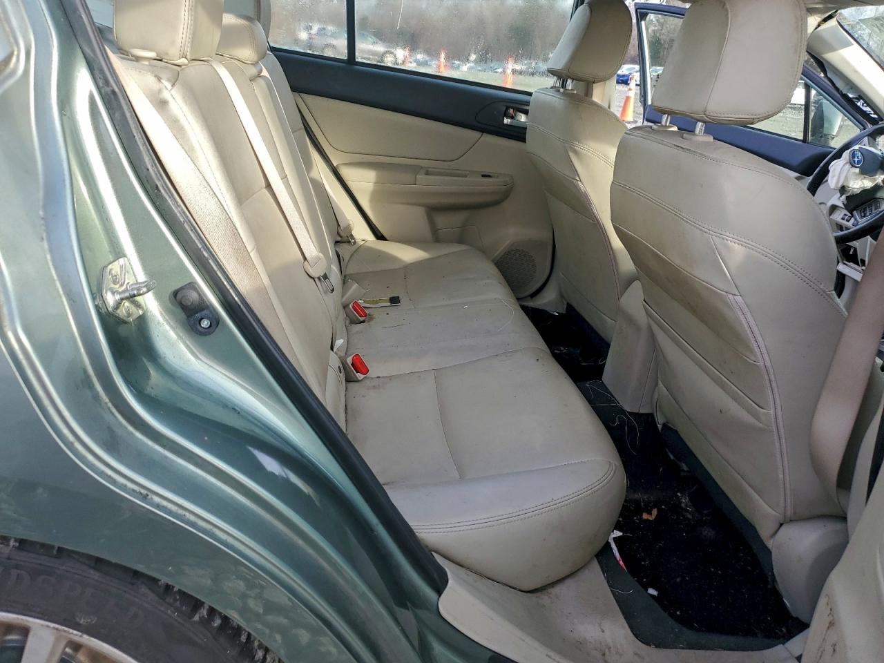 Lot #3304604442 2014 SUBARU IMPREZA LI