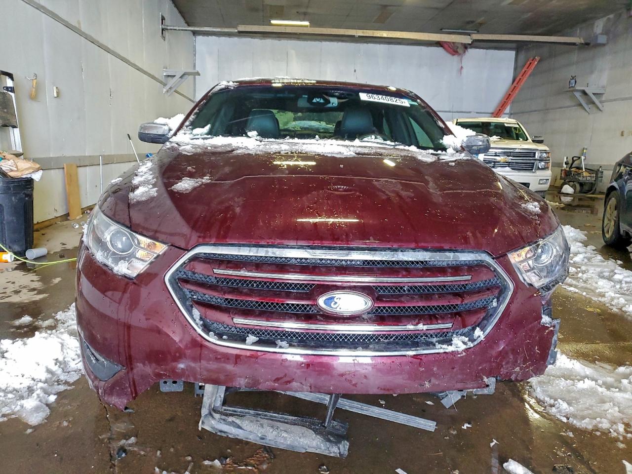 Lot #3315660795 2018 FORD TAURUS LIM