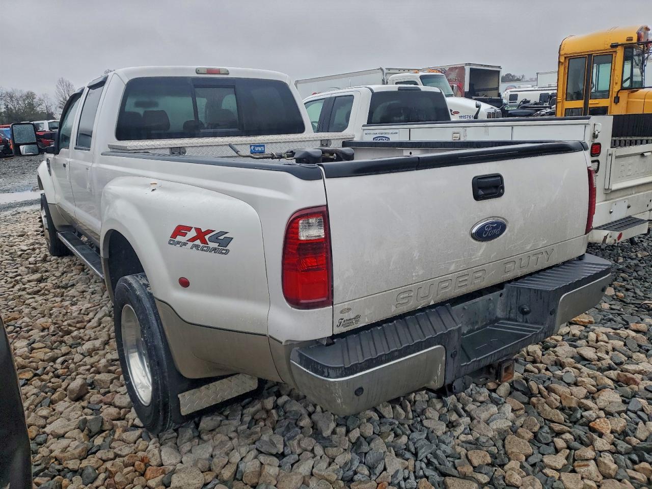 FORD F-450 SUPER DUTY