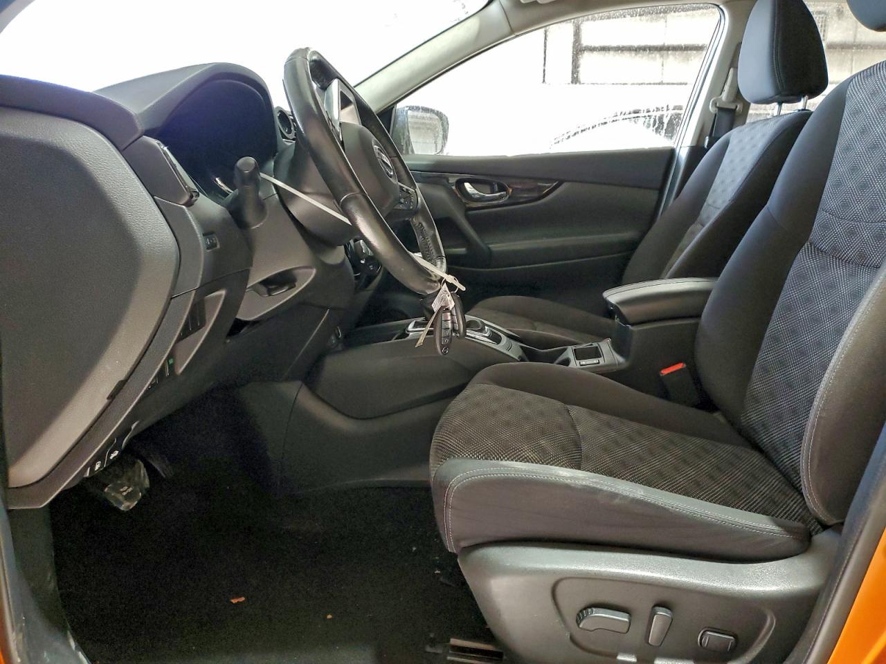 NISSAN ROGUE SPORT S