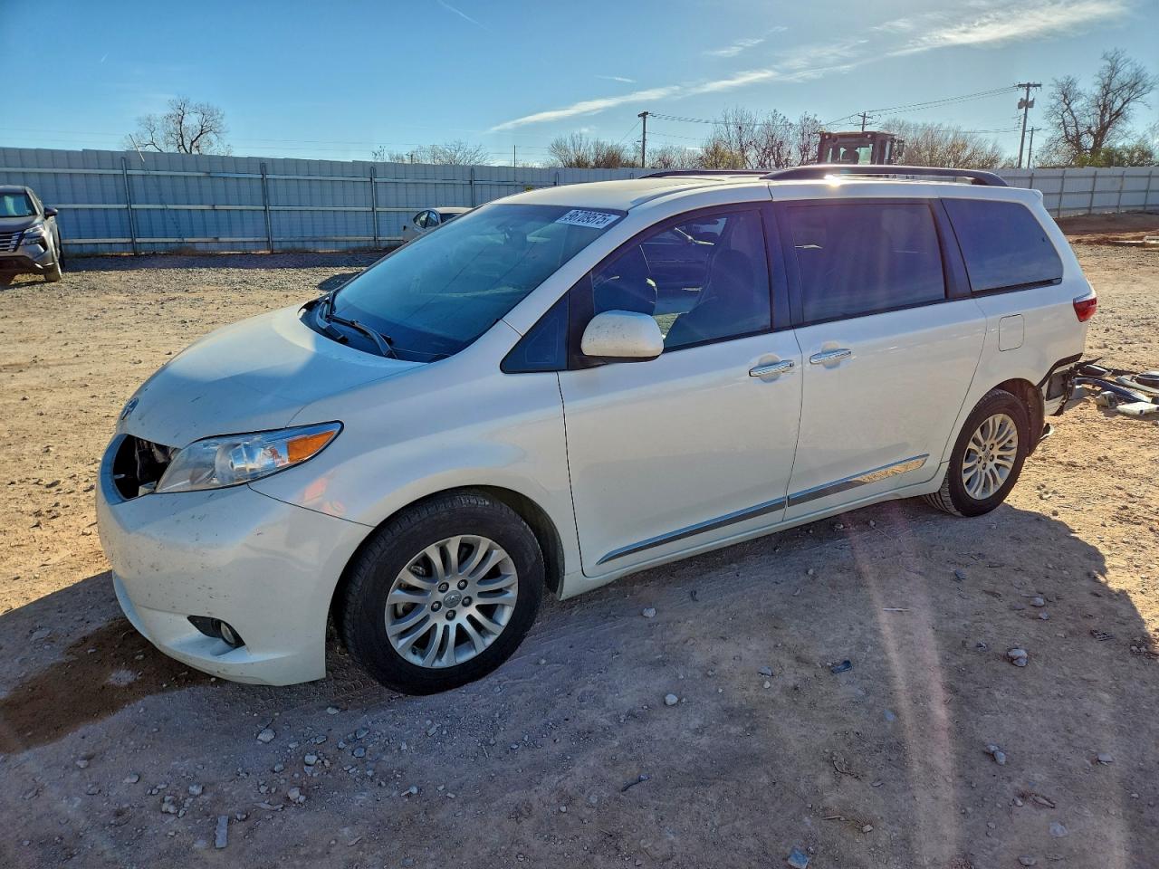 TOYOTA SIENNA XLE