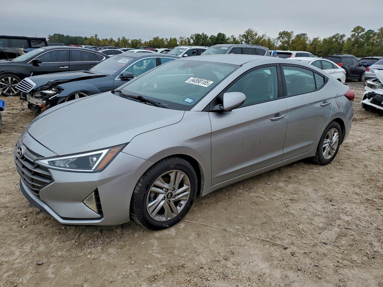 HYUNDAI ELANTRA SEL
