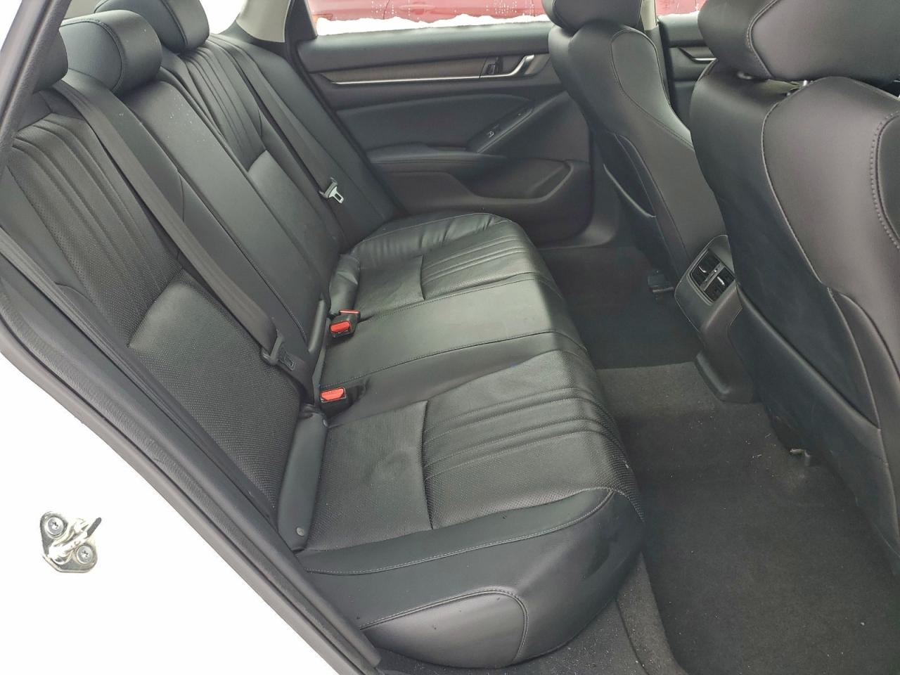 Lot #3302795956 2018 HONDA ACCORD TOU